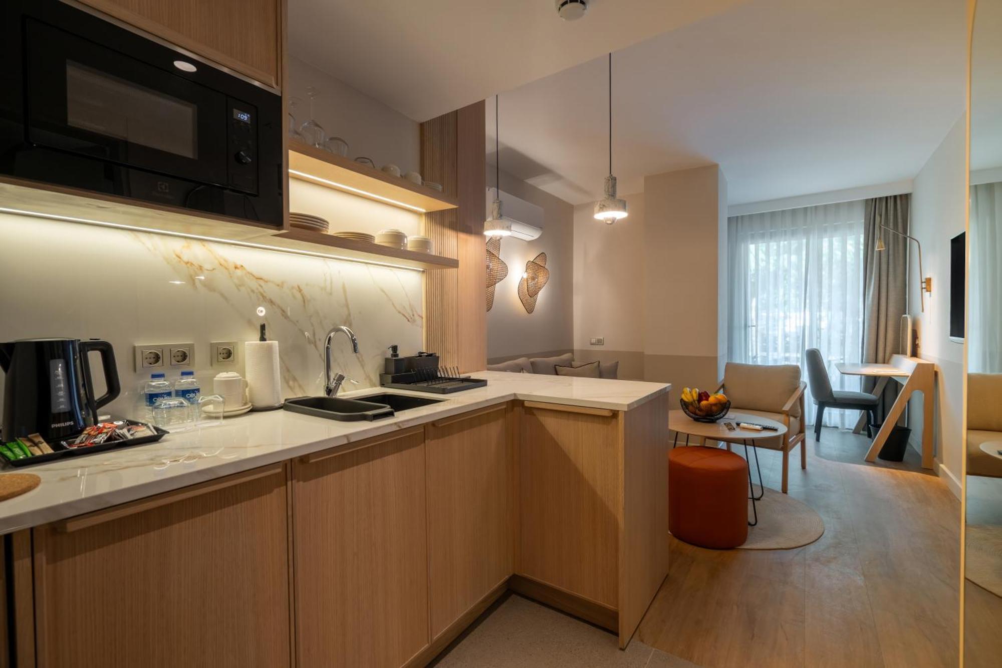 Oli Hotel And Suites Antalia Esterno foto
