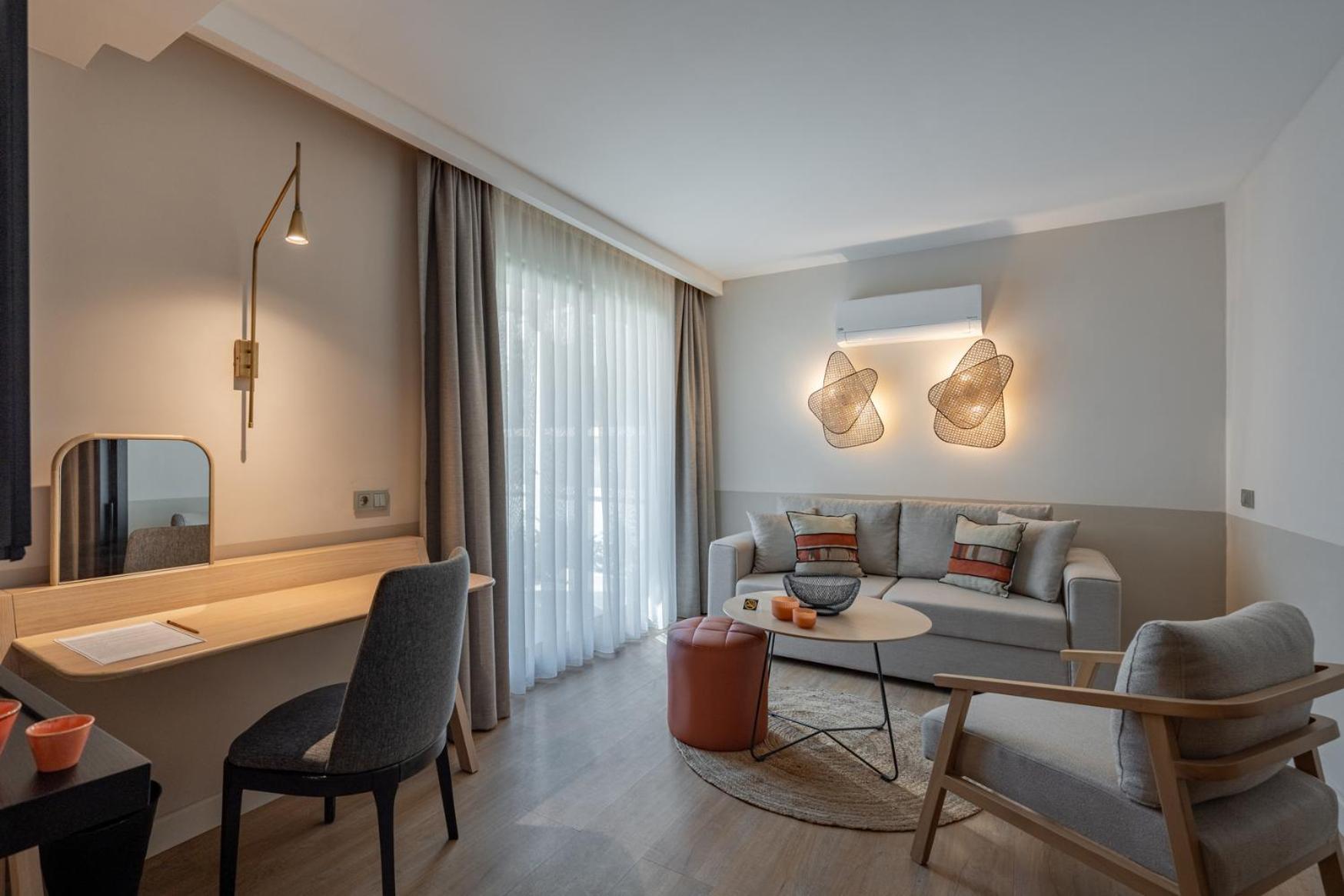 Oli Hotel And Suites Antalia Esterno foto